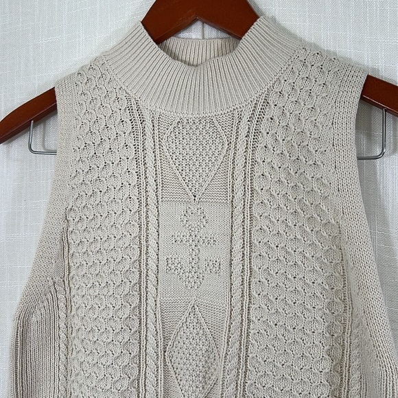 Nautica Jeans NWT Cream Cable Knit Sweater Vest Size S - Picture 2 of 11